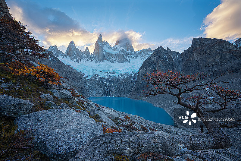 南美洲Fitz Roy山图片素材