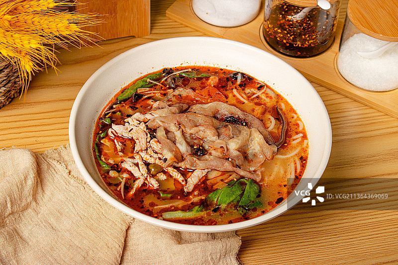 傣味肥牛米线图片素材