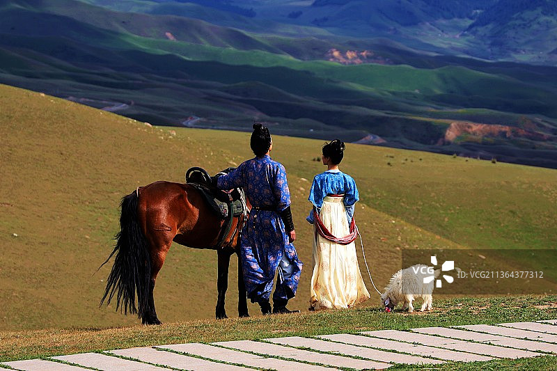 天山仙侣图片素材