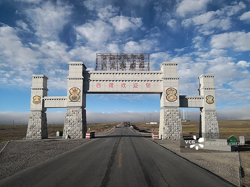 青海海西109国道图片素材
