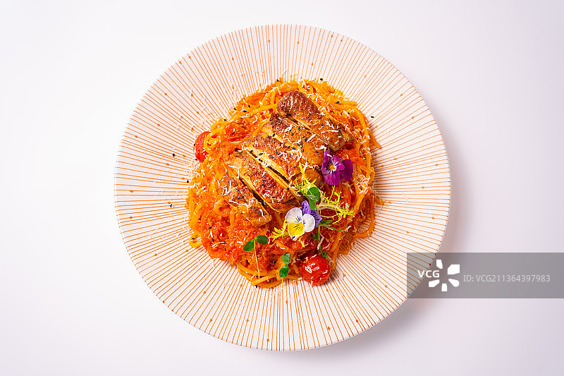 鸡腿番茄意大利面图片素材