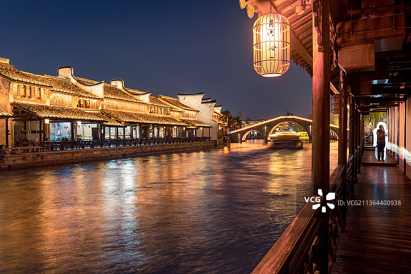 嘉兴月河夜景图片素材