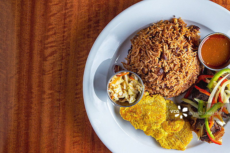 加勒比美食，餐盘美食俯视图图片素材