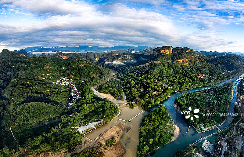 航拍国家公园武夷山大王峰玉女峰河道路桥图片素材