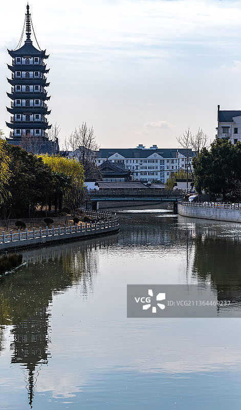 上海普陀真如公园.桃浦河风光.上海普陀真如寺塔倒影图片素材