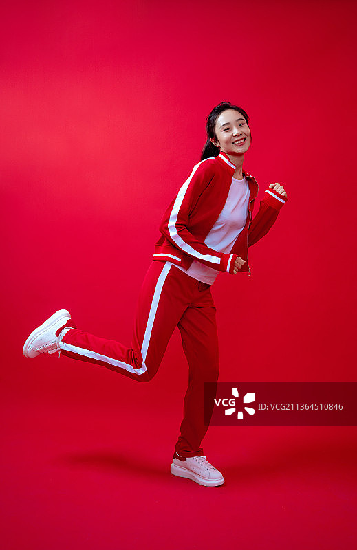 运动活力美少女图片素材