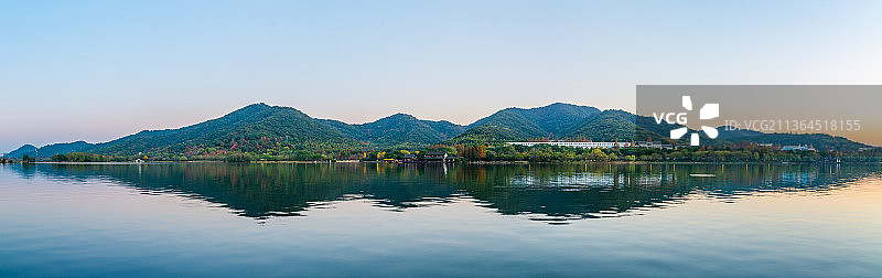 湘湖山水景观 园林山水风光 山水宽幅全景 杭州湘湖旅游度假区 杭州萧山区旅游景点湘湖风光  背景素材图片素材