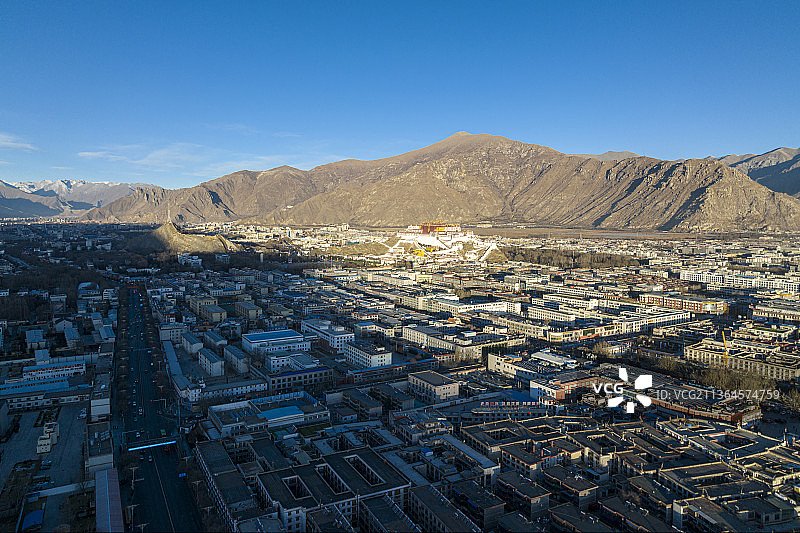 西藏拉萨布达拉宫城市风光图片素材