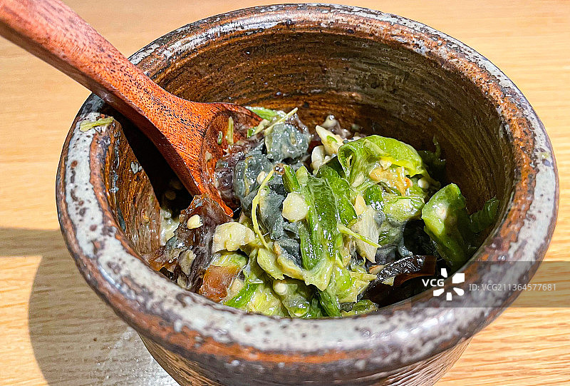 美食：擂辣椒皮蛋茄子图片素材