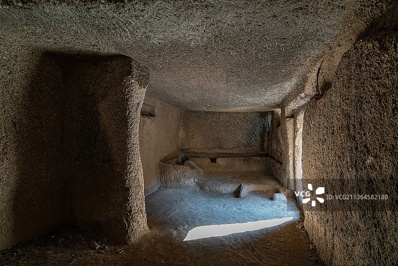 北京延庆古崖居秋天图片素材