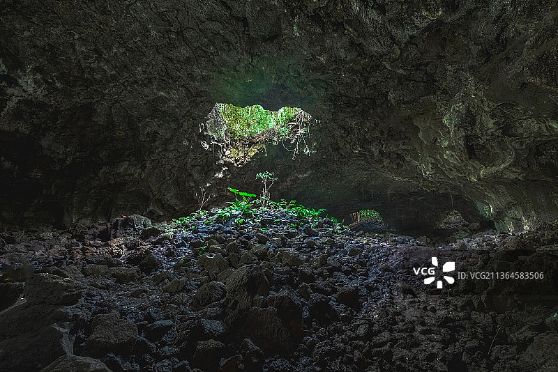 海口火山公园岩洞图片素材