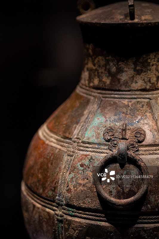 错红铜凤鸟纹壶（战国）图片素材