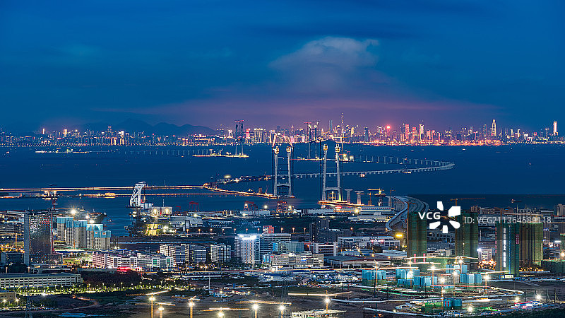 中山深圳跨海大桥 深中通道深圳城市天际线夜景图片素材
