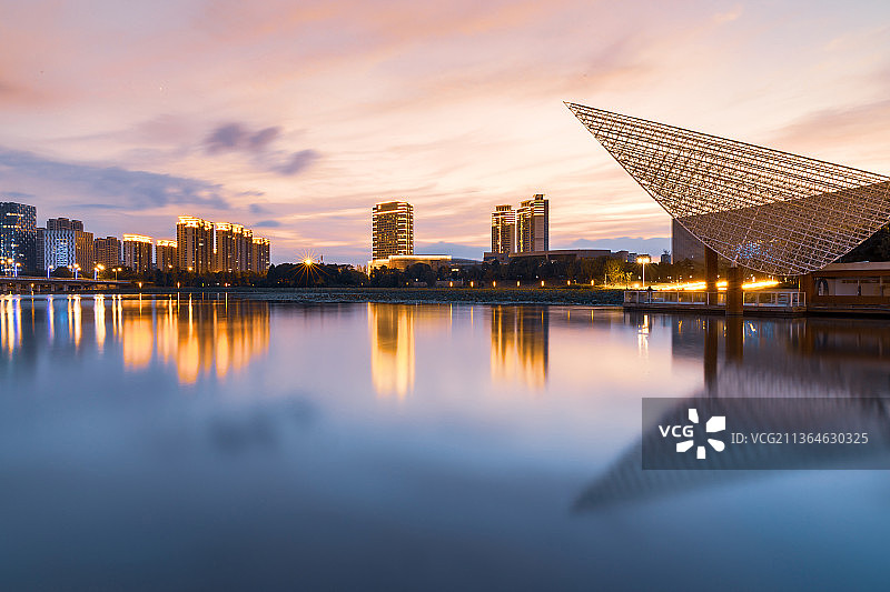 扬州最美明月湖畔晚霞图片素材