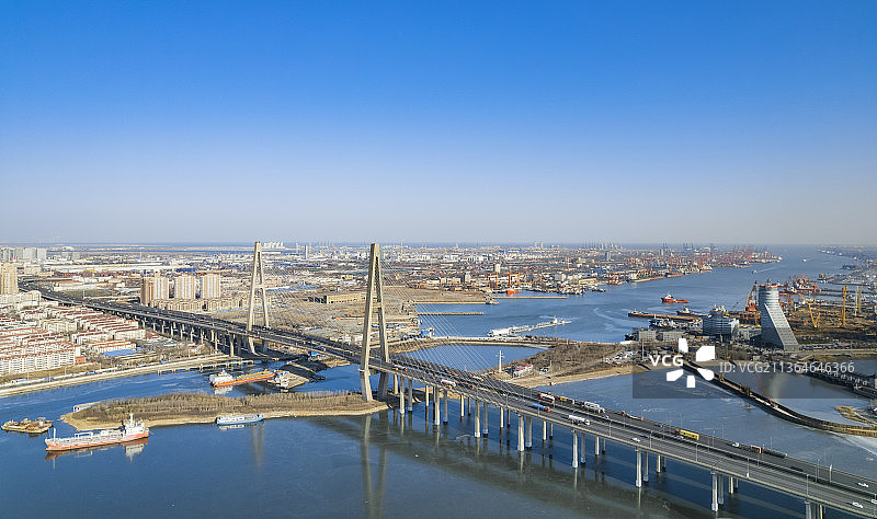天津滨海新区海河大桥航拍风光图片素材