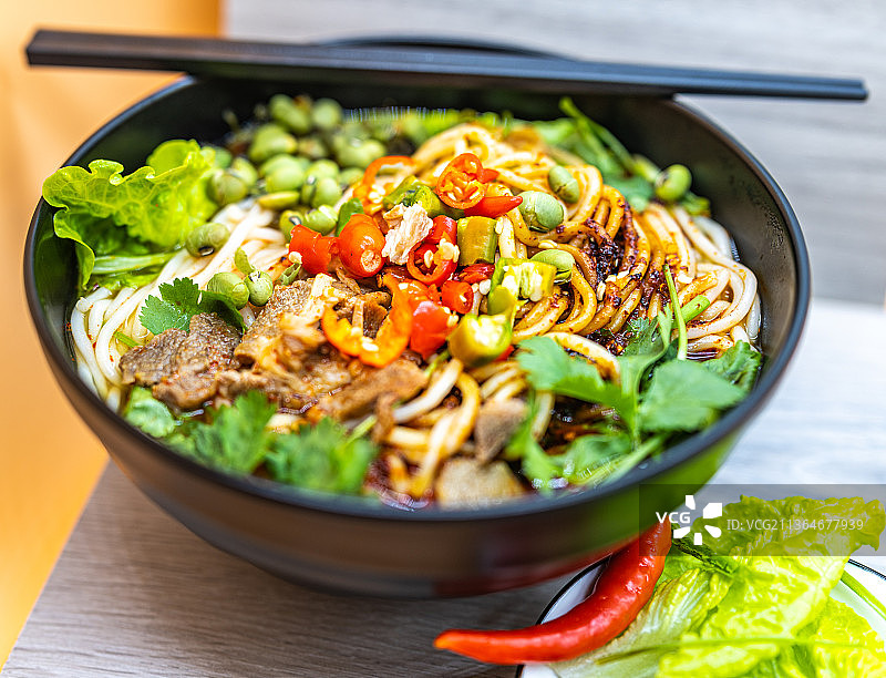 贵州贵阳特色美食.花溪牛肉粉图片素材