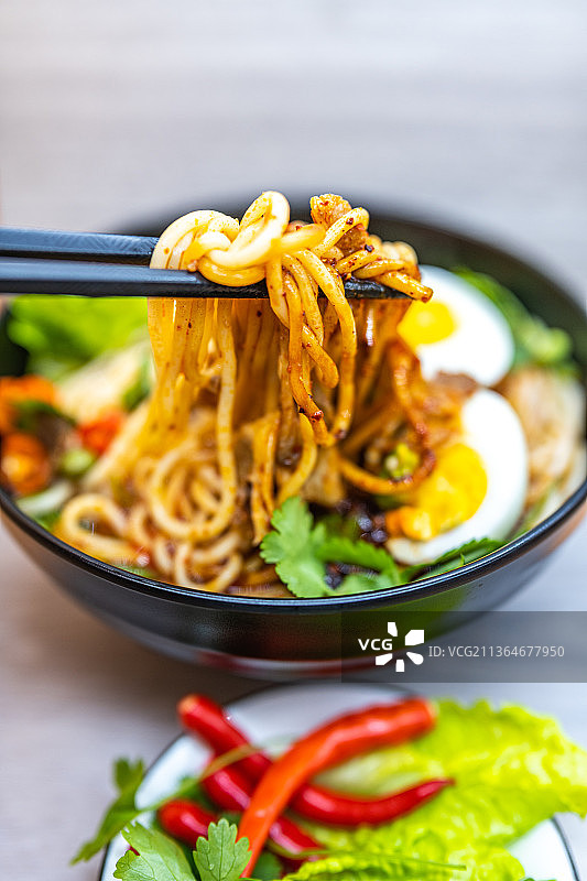 贵州贵阳特色美食.花溪牛肉粉图片素材