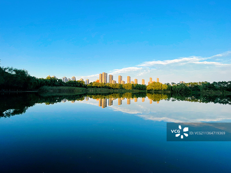 合肥市经济技术开发区南艳湖秋日风景图片素材