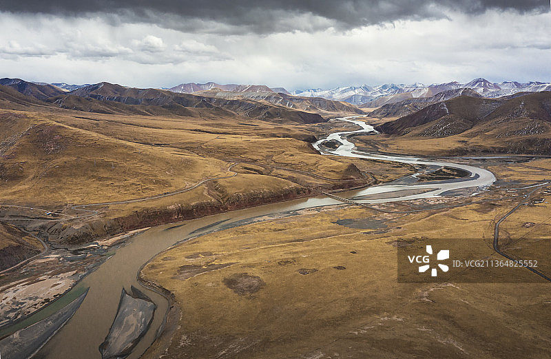 通天河，航拍，江河，长江源，三江源国家公园，河曲，高视角，河流，壮阔，水源，河谷，青藏高原，可可西里图片素材