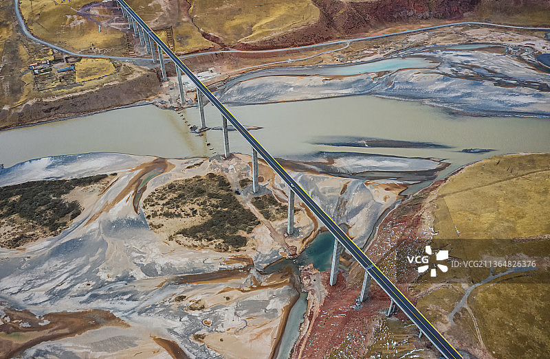 通天河大桥，航拍，通天河，桥梁，公路，高架桥，江河，三江源国家公园，交通运输，桥，青藏高原，路，长江图片素材