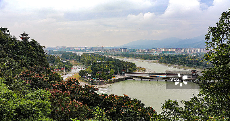 俯视都江堰。图片素材