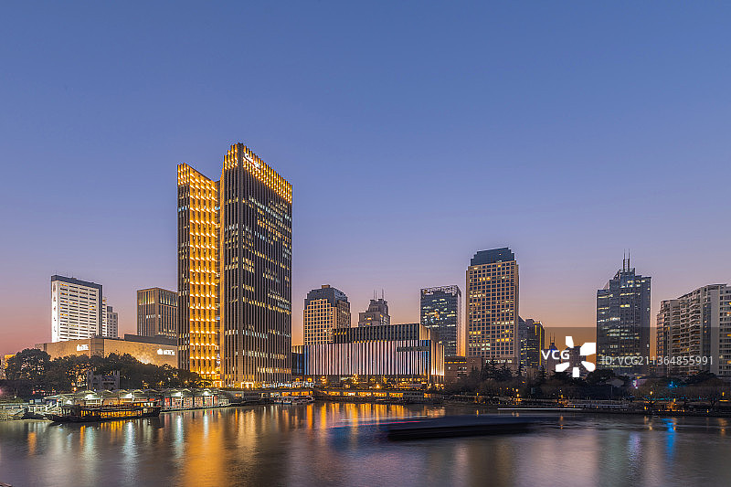 杭州武林商圈日落夜景风光图片素材