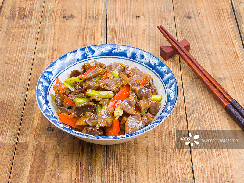 芹菜炒鸡杂图片素材