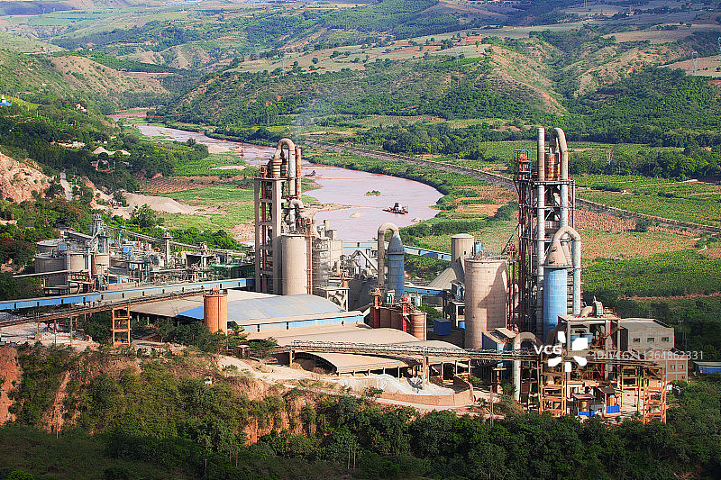 云南省玉溪市元江县永发水泥厂图片素材