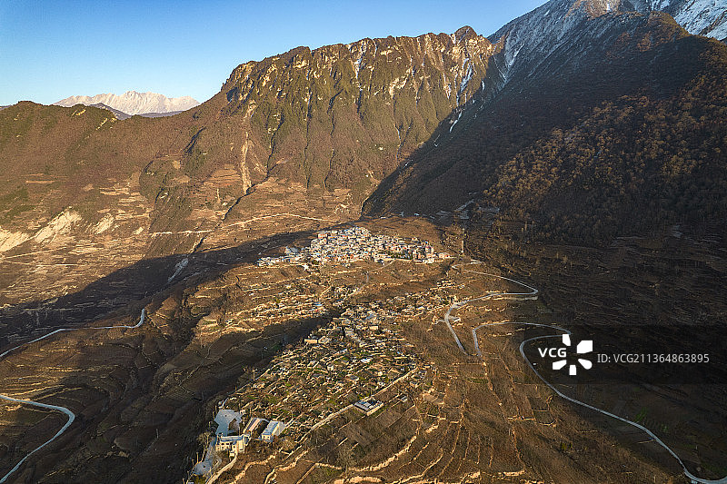 航拍四川省阿坝州汶川县萝卜寨图片素材