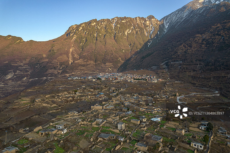 航拍四川省阿坝州汶川县萝卜寨图片素材