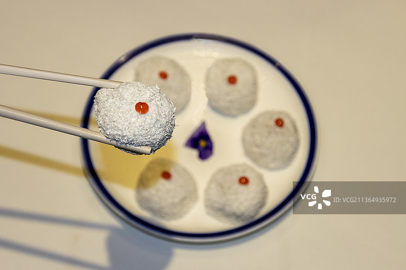 老北京宫廷小吃：艾窝窝图片素材