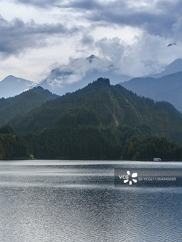 云青青兮欲雨（雅女湖）图片素材