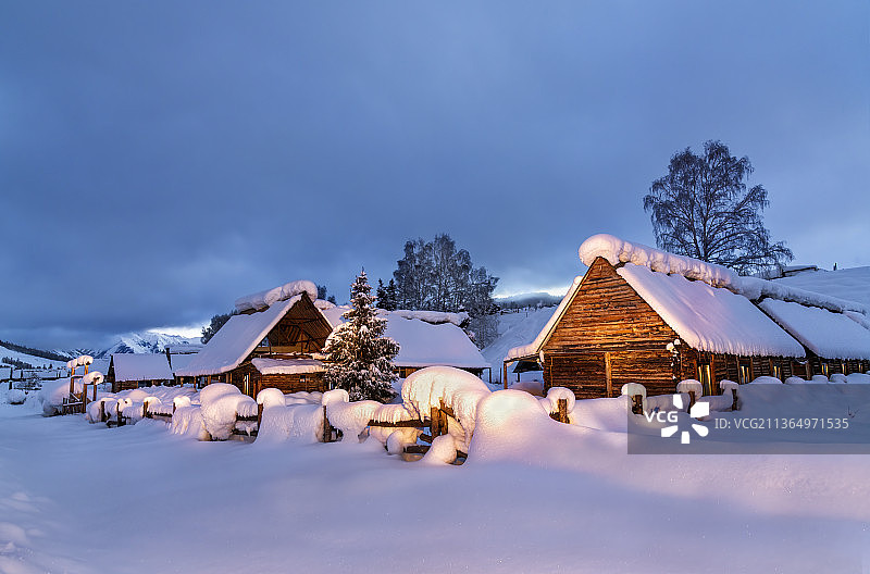 禾木雪村图片素材
