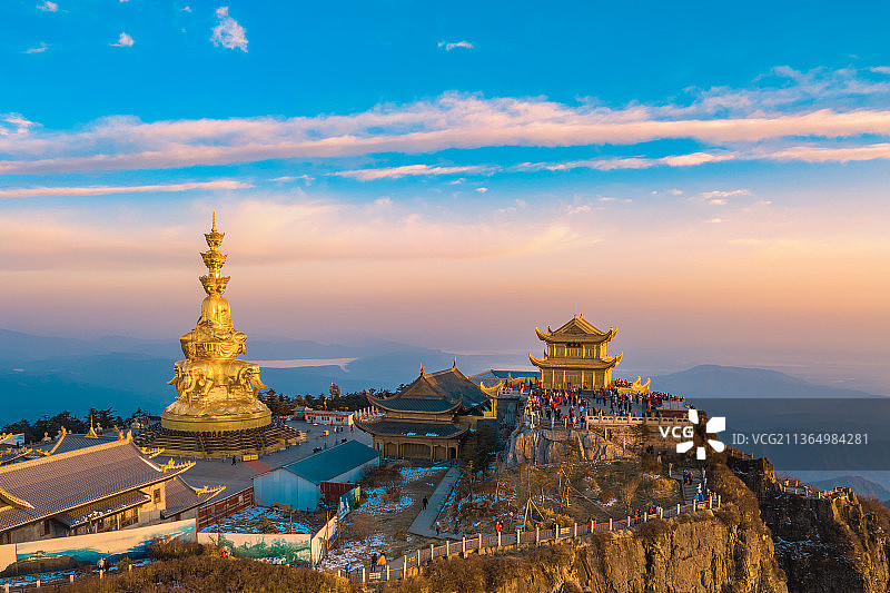 航拍峨眉山金顶风光图片素材