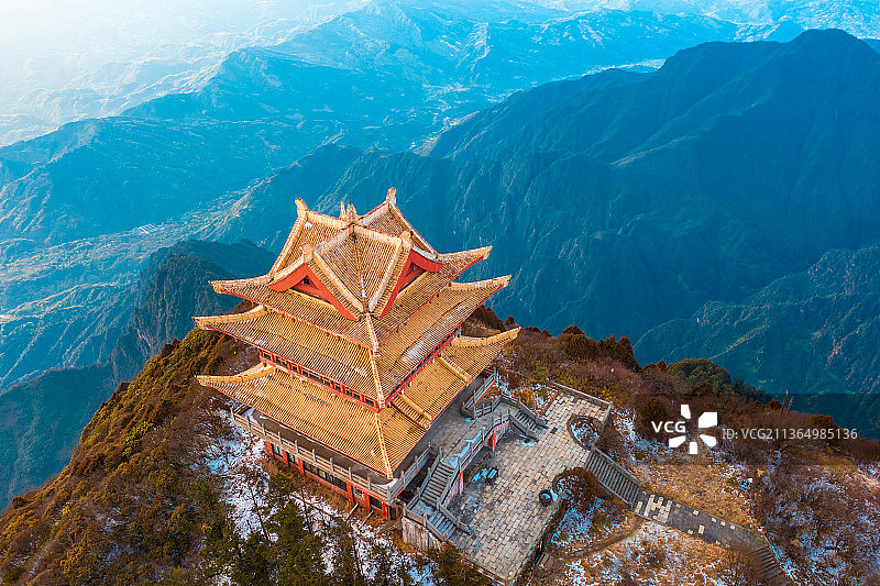 航拍峨眉山万佛顶风光图片素材