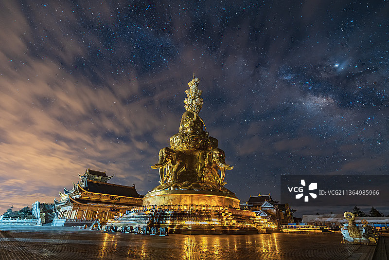 峨眉山金顶夜景星空图片素材