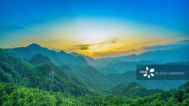 仙寓山 日落 夕阳 黄昏 仙寓山观景台 山川 诗和远方 石台县图片素材
