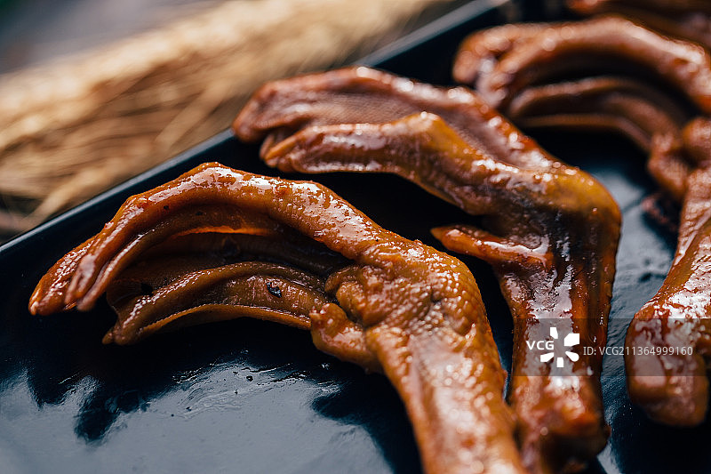 卤制的鸭爪美食图片素材