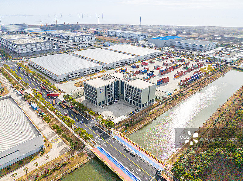 洋山特殊综合保税区保税港区·上海临港·彩虹桥洋浩路桥与江铜集团仓库图片素材