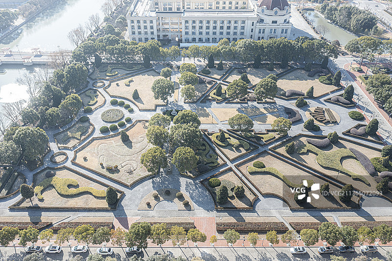 上海外国语大学的校园园艺图片素材