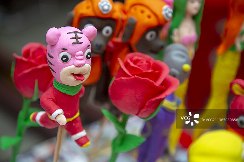 卡通生肖老虎面人图片素材