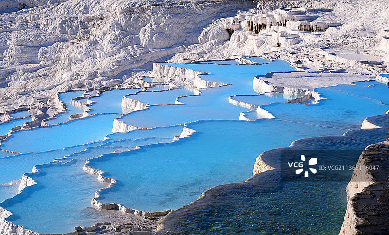 高视角的雪覆盖的土地图片素材