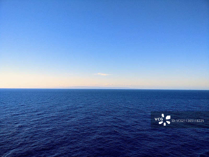 走进海洋，海天一色美景图片素材