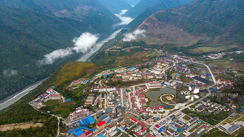 西藏林芝墨脱县城图片素材