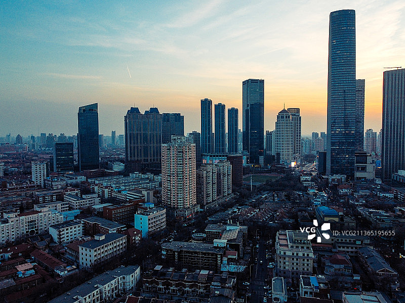 天津 和平路 津湾广场 汇金中心 大沽桥图片素材