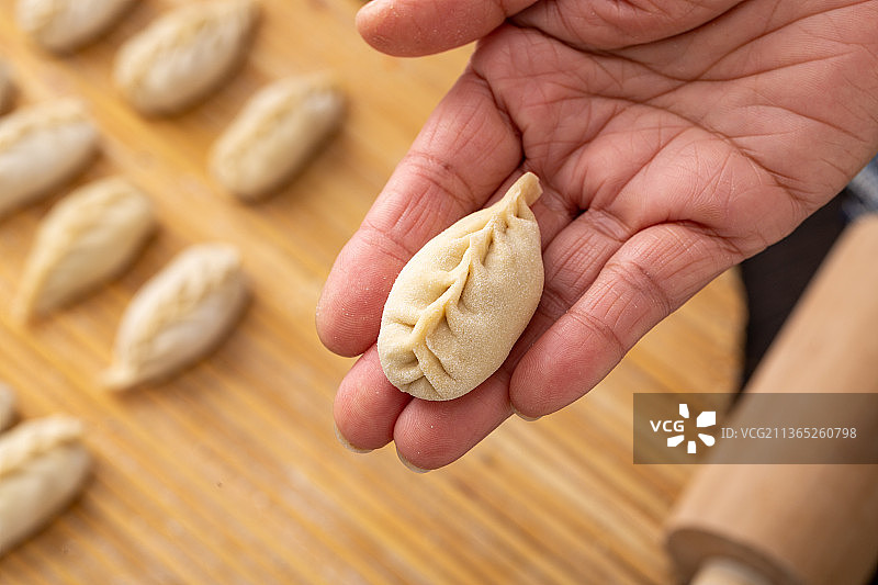 生的手工蒸饺图片素材