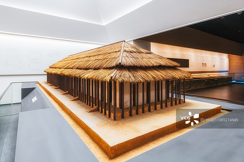 河南郑州商都遗址博物院商代房屋模型展示图片素材