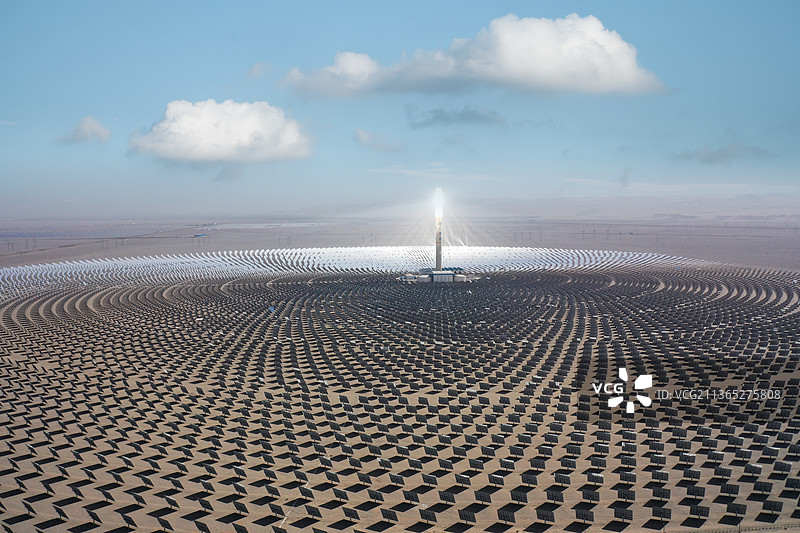 沙漠太阳能热电站图片素材