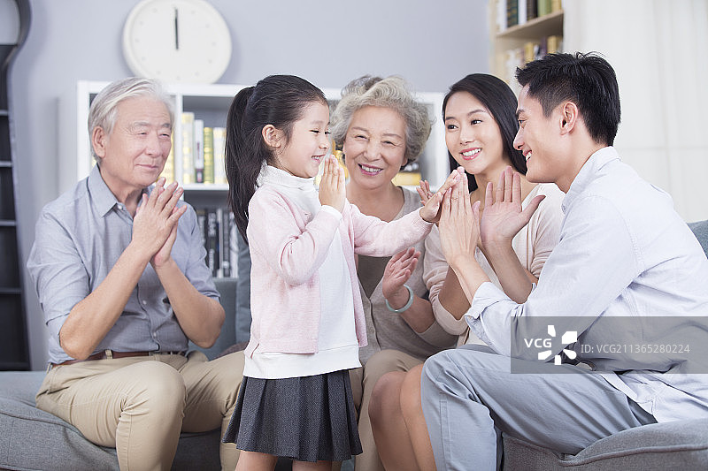 幸福一家人图片素材