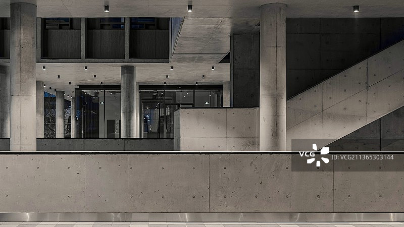 成都麓湖漂浮总部办公图片素材